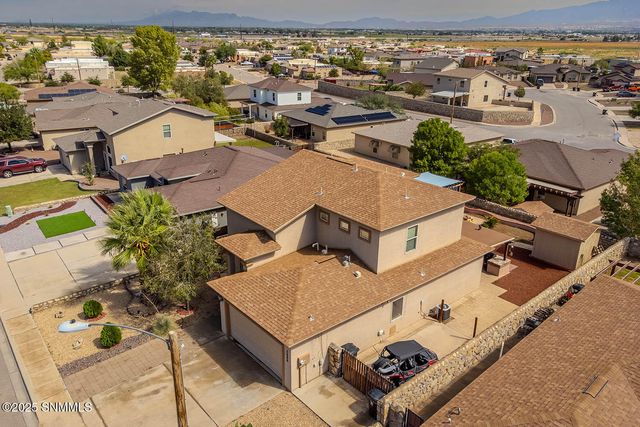 5606 Ireland Drive, Sunland Park, NM 88008