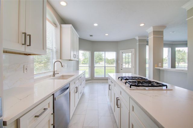 10906 Castle Peak Drive, Houston, TX 77095