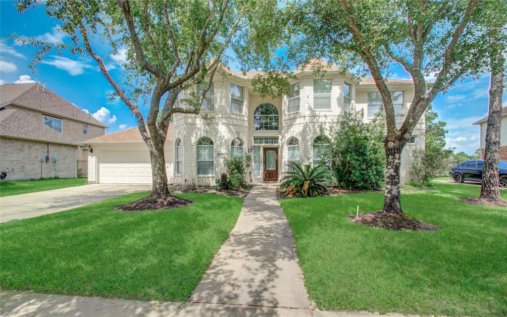 10906 Castle Peak Drive, Houston, TX 77095