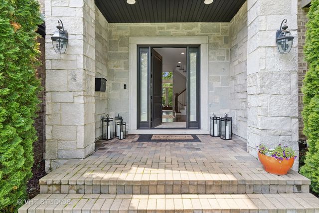 1200 Green Bay Road, Glencoe, IL 60022