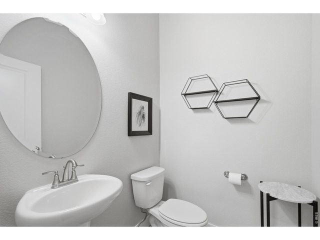 1710 W 50th St, Loveland, CO 80538