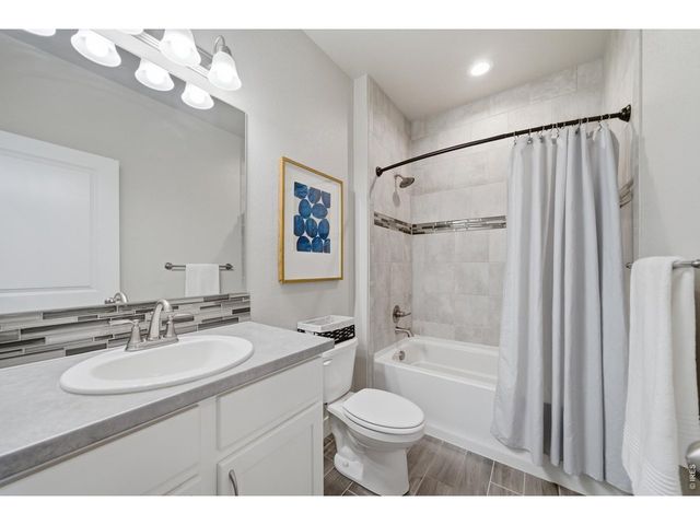 1710 W 50th St, Loveland, CO 80538