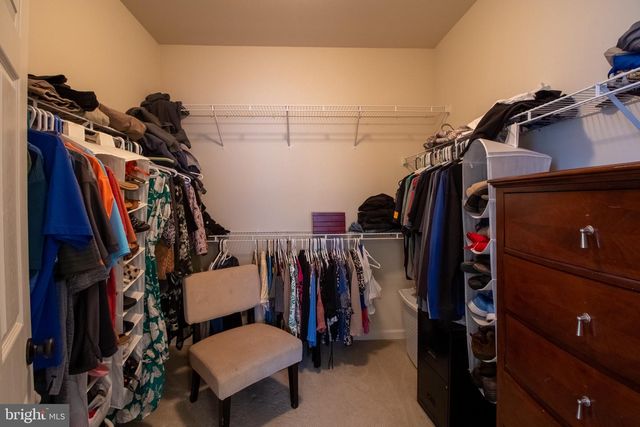 104 E STRATHMORE WAY E, Martinsburg, WV 25403