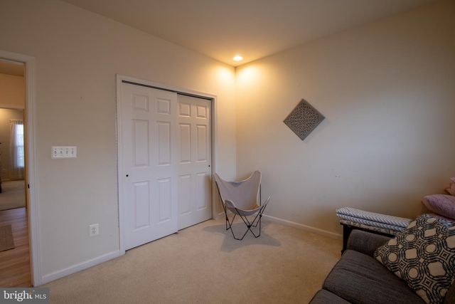 104 E STRATHMORE WAY E, Martinsburg, WV 25403
