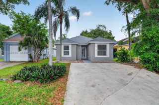 744 SW 9th St, Florida City, FL 33034