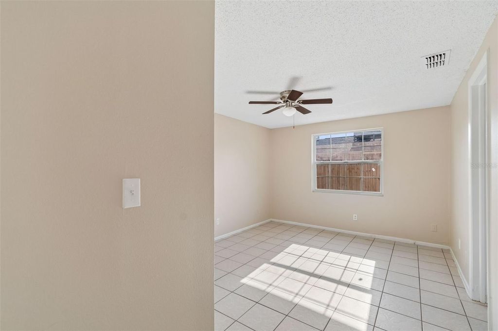 Image 13 of property listing at 8804 BRIAR HOLLOW COURT, Tampa, FL 33634