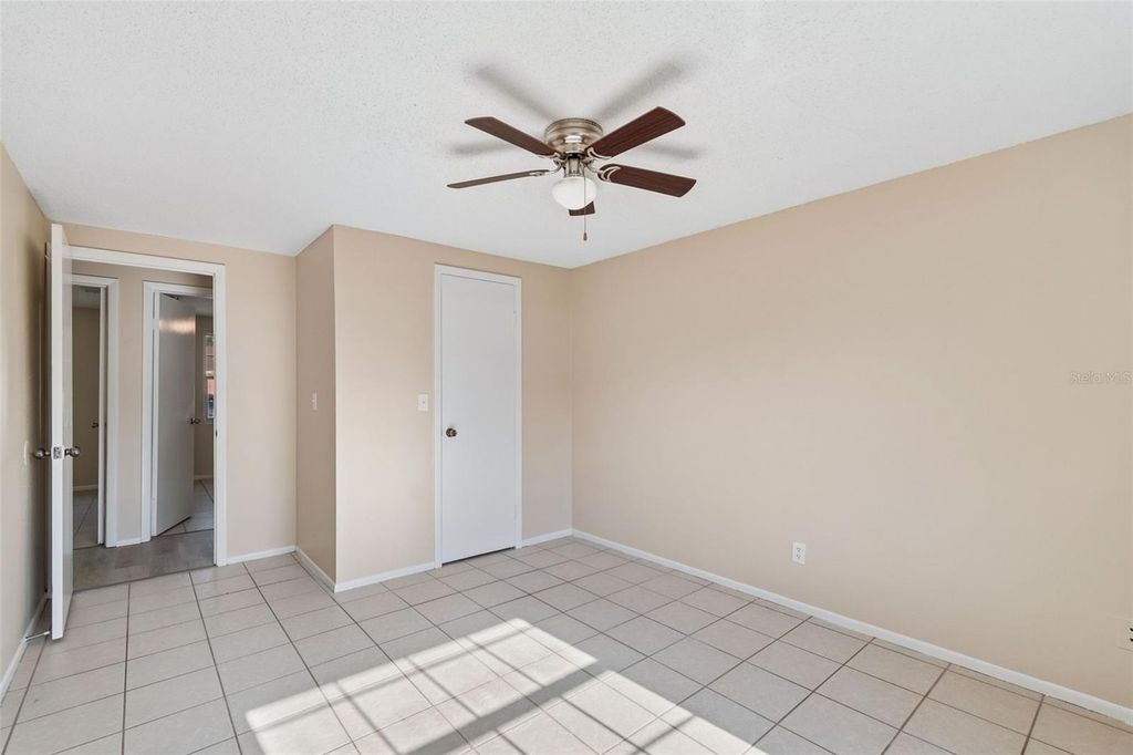 Image 14 of property listing at 8804 BRIAR HOLLOW COURT, Tampa, FL 33634