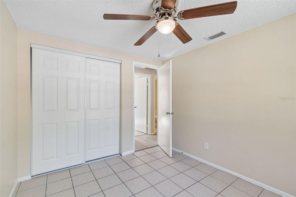 Image 19 of property listing at 8804 BRIAR HOLLOW COURT, Tampa, FL 33634