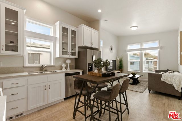 8250 Lankershim Boulevard 192, North Hollywood, CA 91605