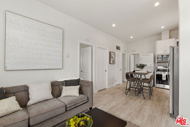 8250 Lankershim Boulevard 192, North Hollywood, CA 91605