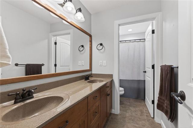 2213 Welbeck LN, Virginia Beach, VA 23456