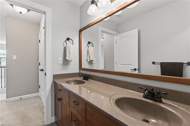 2213 Welbeck LN, Virginia Beach, VA 23456