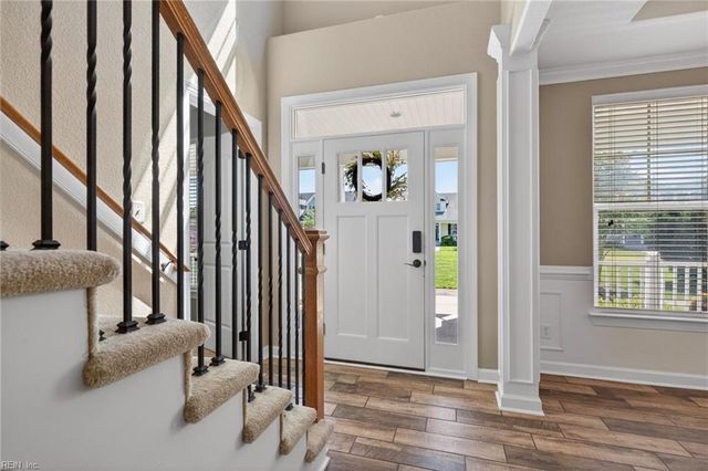 2213 Welbeck LN, Virginia Beach, VA 23456