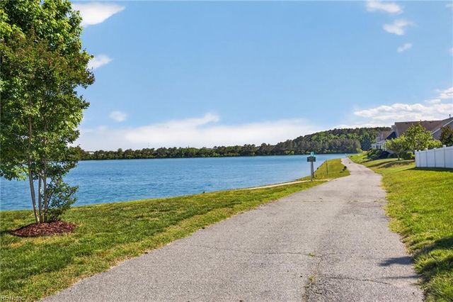 2213 Welbeck LN, Virginia Beach, VA 23456