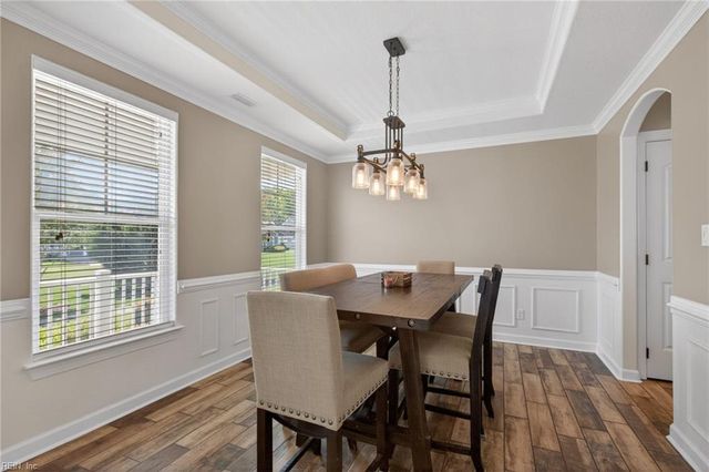 2213 Welbeck LN, Virginia Beach, VA 23456