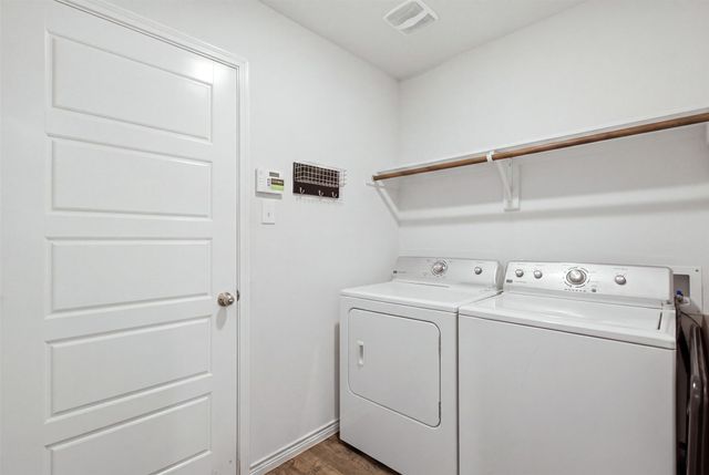 3204 Clear Creek Drive, Royse City, TX 75189