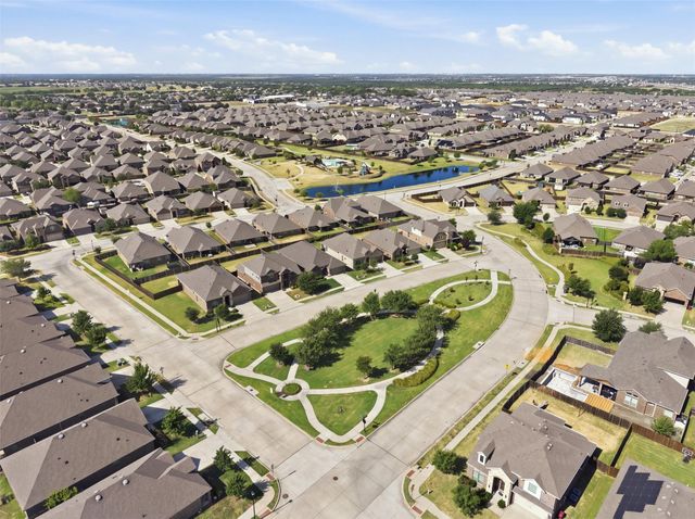 3204 Clear Creek Drive, Royse City, TX 75189