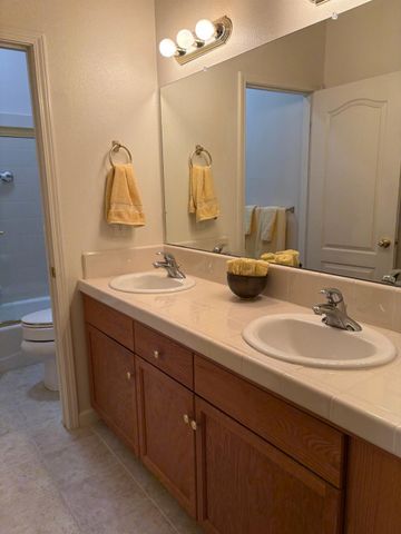 2644 Gibson Avenue, Clovis, CA 93611