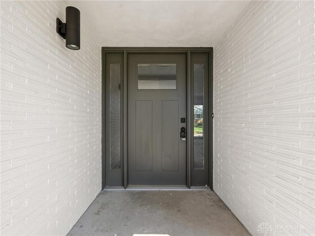 801 Southford Avenue, Dayton, OH 45429