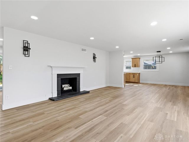 801 Southford Avenue, Dayton, OH 45429