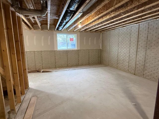 N162W21870 Poppy ROAD, Jackson, WI 53037