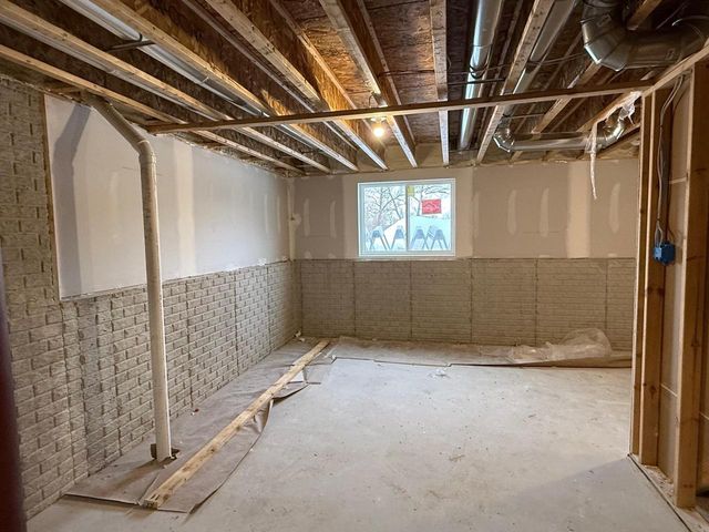 N162W21870 Poppy ROAD, Jackson, WI 53037