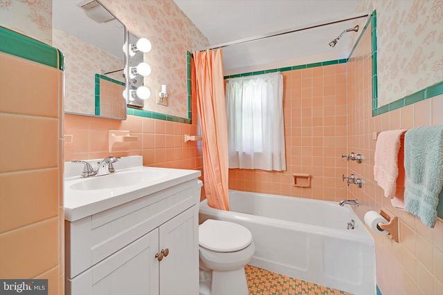 605 MEADE TER, Reading, PA 19607