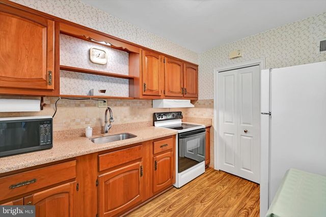 605 MEADE TER, Reading, PA 19607