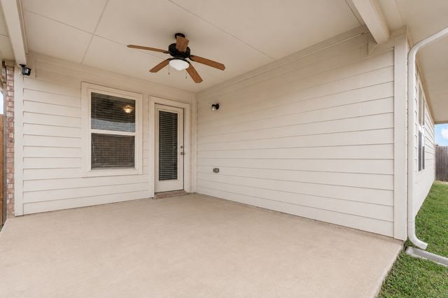 620 Swift Current Drive, Crowley, TX 76036