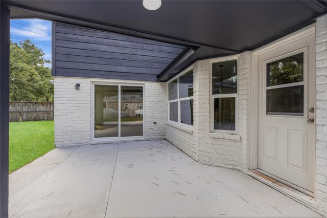 2302 Poplar Park Drive, Houston, TX 77339