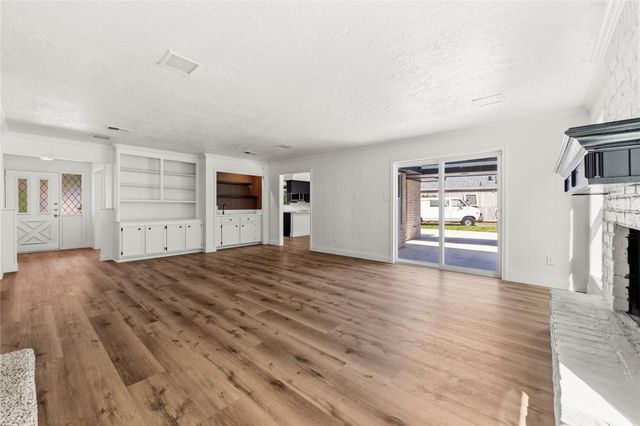2302 Poplar Park Drive, Houston, TX 77339