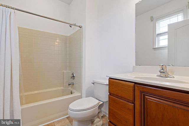 204 PILOT CT, Newark, DE 19702