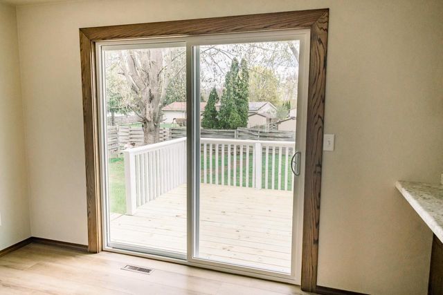 2564 LANDLER STREET, Green Bay, WI 54313