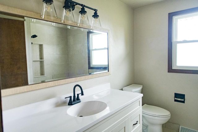 2564 LANDLER STREET, Green Bay, WI 54313