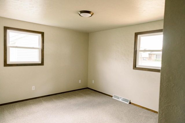 2564 LANDLER STREET, Green Bay, WI 54313
