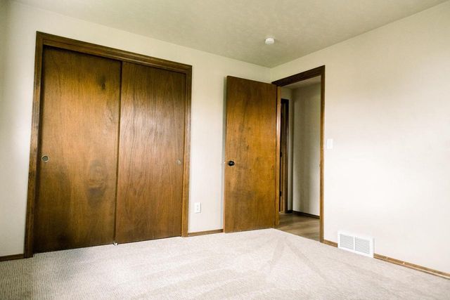 2564 LANDLER STREET, Green Bay, WI 54313
