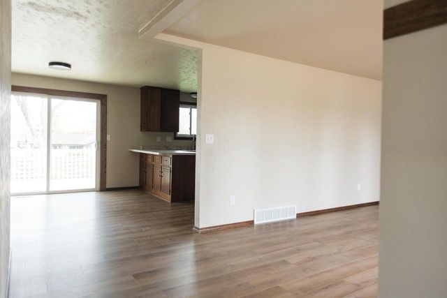 2564 LANDLER STREET, Green Bay, WI 54313