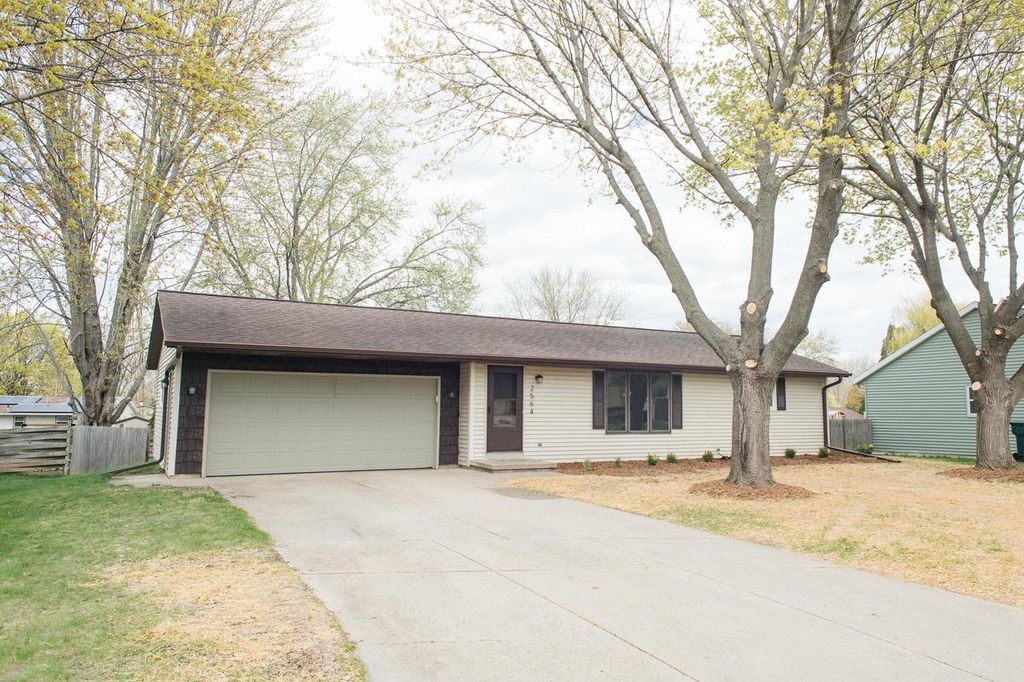 2564 LANDLER STREET, Green Bay, WI 54313