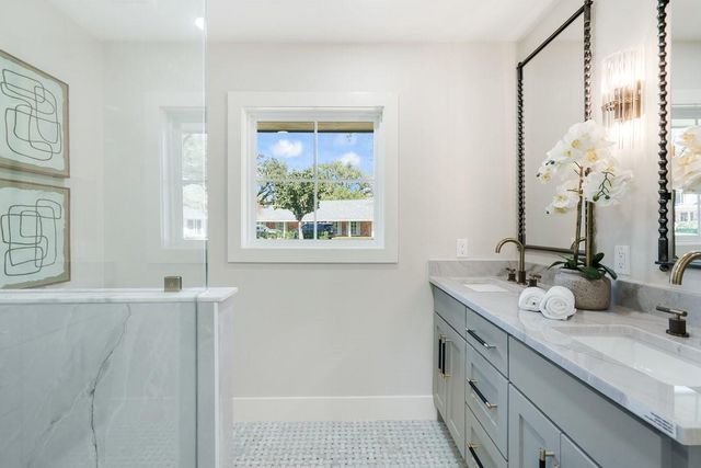 7525 Middlewood Street, Houston, TX 77063