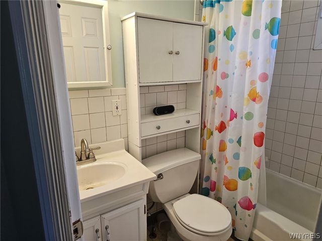 535 Ayer Road, Amherst, NY 14221
