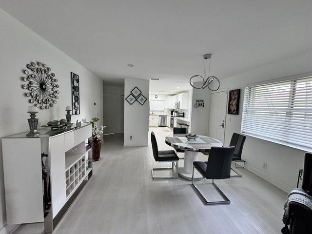 6298 Walk Circle, Boca Raton, FL 33433