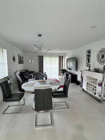 6298 Walk Circle, Boca Raton, FL 33433