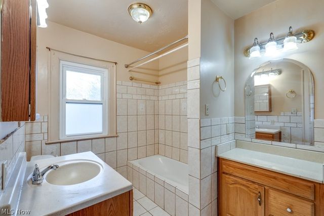 3345 Berkeley Road, Cleveland Heights, OH 44118