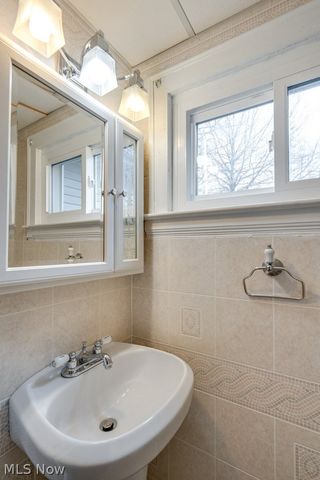 3345 Berkeley Road, Cleveland Heights, OH 44118