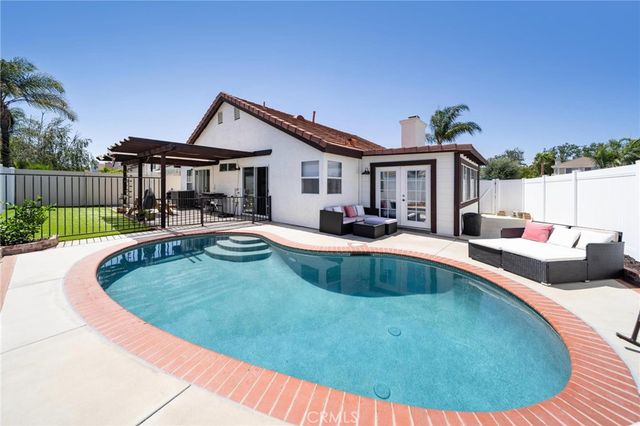 31593 Calle Los Padres, Temecula, CA 92592