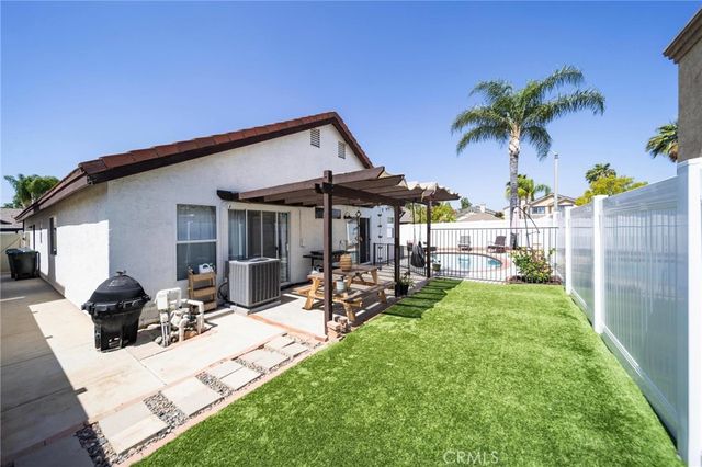 31593 Calle Los Padres, Temecula, CA 92592