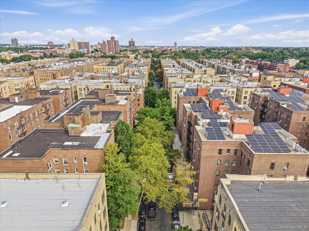 2107 Wallace Ave Wallace 6A, Bronx, NY 10462 — exterior