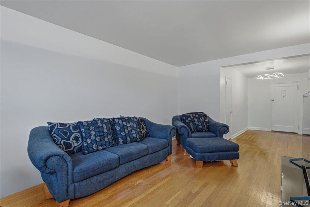 2107 Wallace Ave Wallace 6A, Bronx, NY 10462 — photo 5