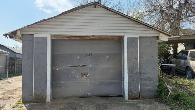 3229 Garland Ave, Louisville, KY 40211