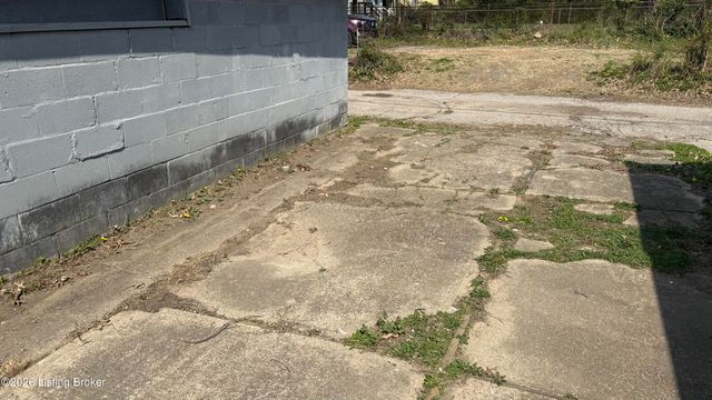 3229 Garland Ave, Louisville, KY 40211